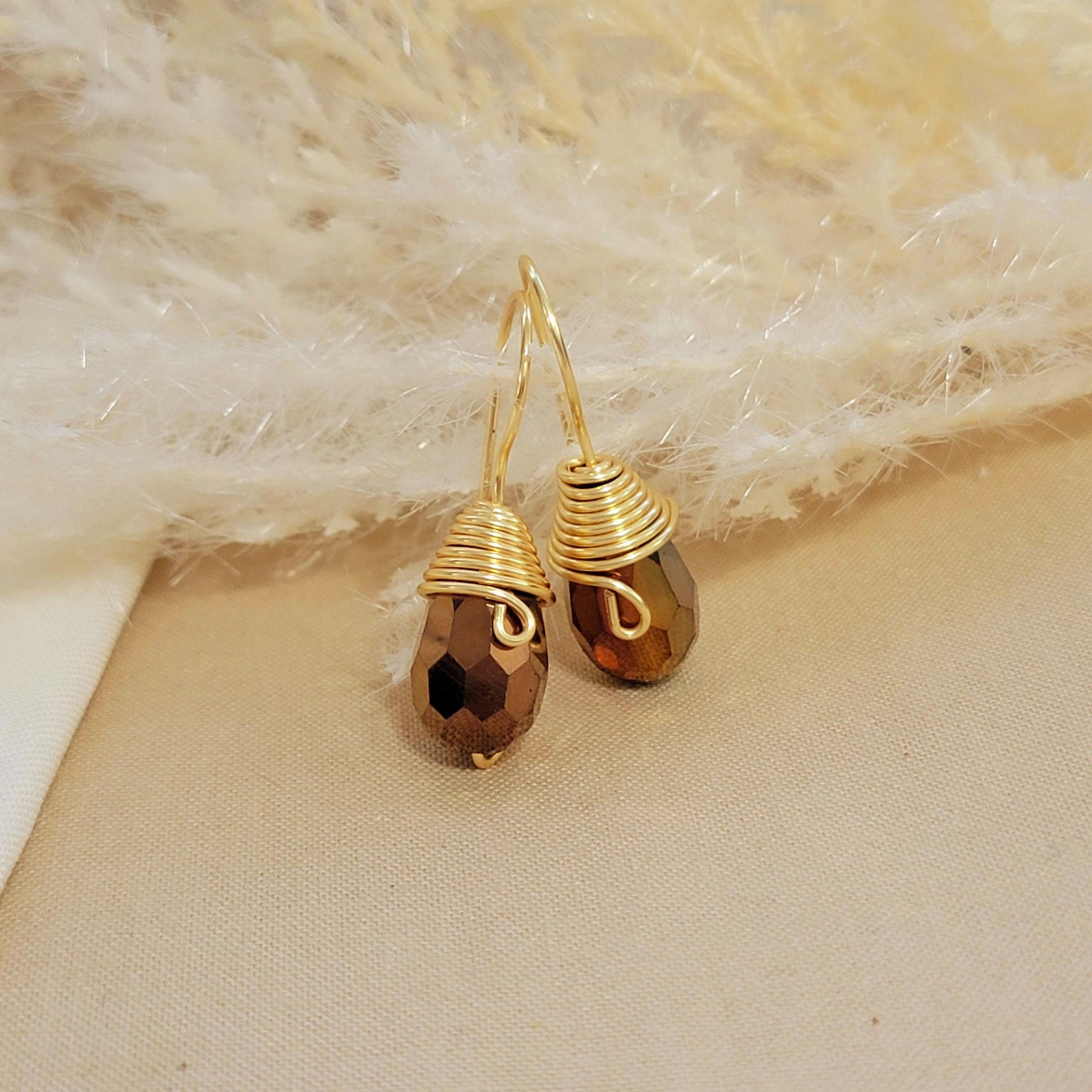 Amber drop Earrings, Gold drop earrings, Dropping earring, Stoned earrings, christma gift, mother-in-laws gift, giftful moms, gifted wife
