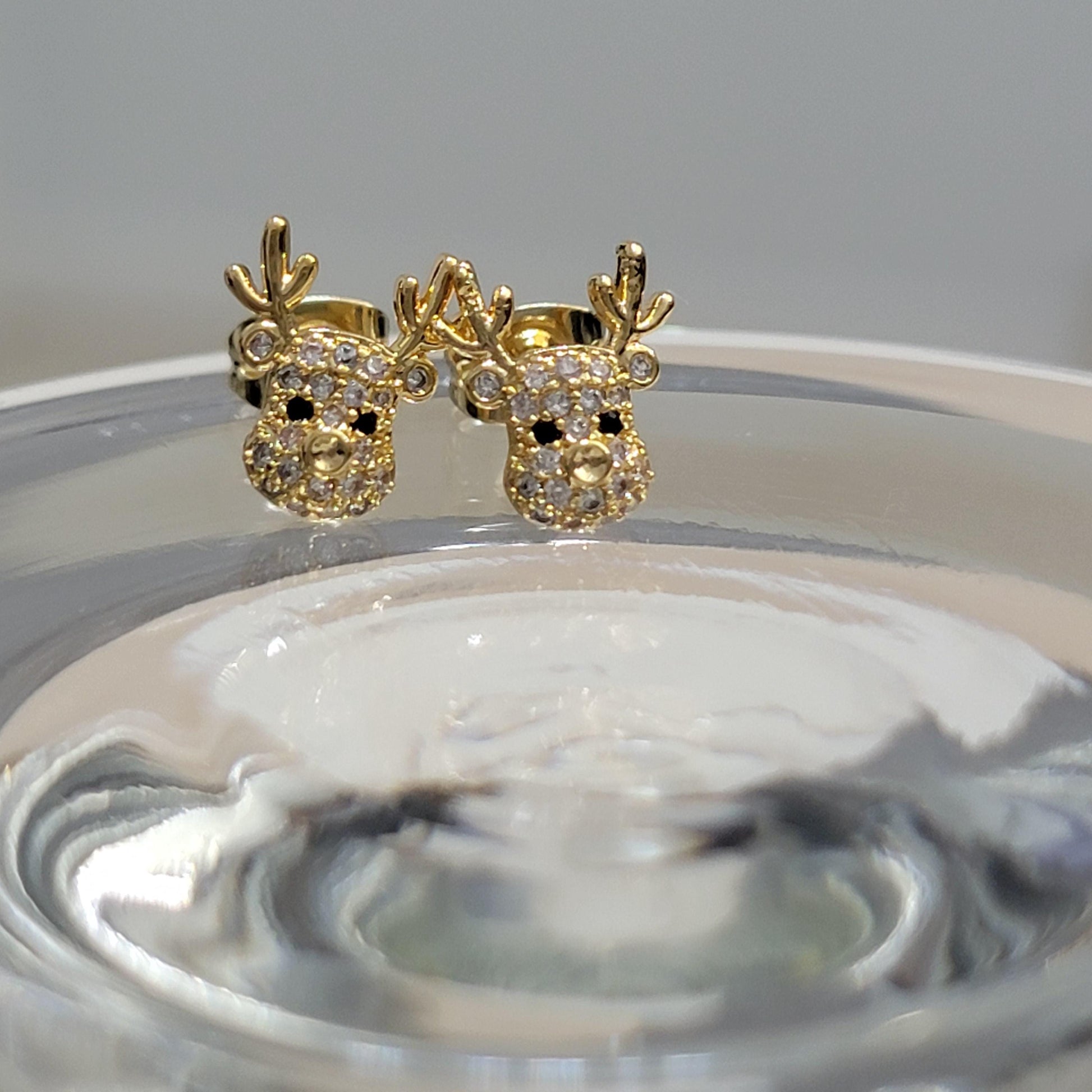 Deer Stud Earrings, Dainty earrings, Minimalists earrings, Earring tiny, Christmas earrings gift, Moms gifts christmas, Wife gift Christmas