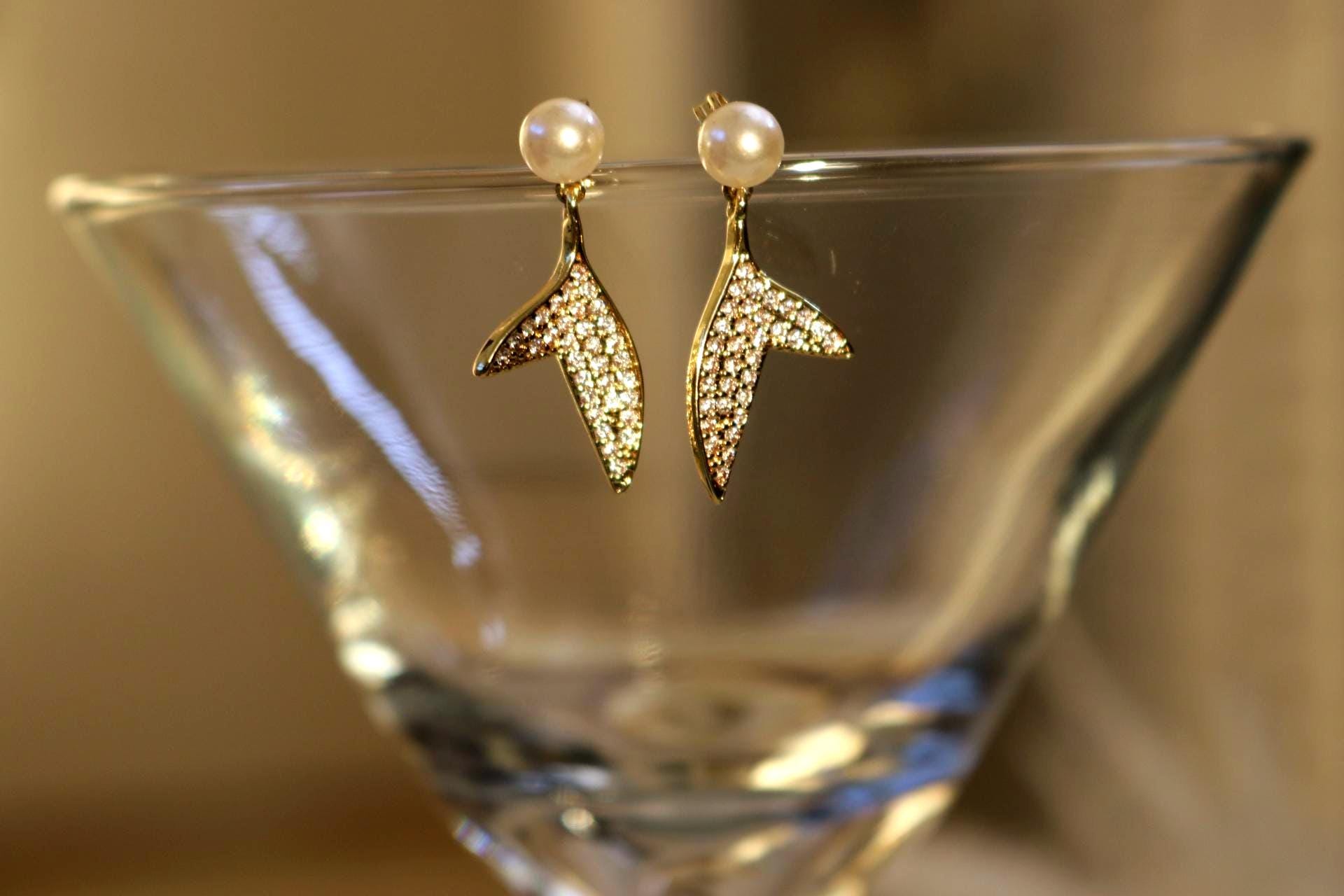 Fishtail Pearl drop earrings, Minimalistic gold earrings, Dainty gold earring, Delicate gold  earrings, gifts for-her, Wife gift, for-women