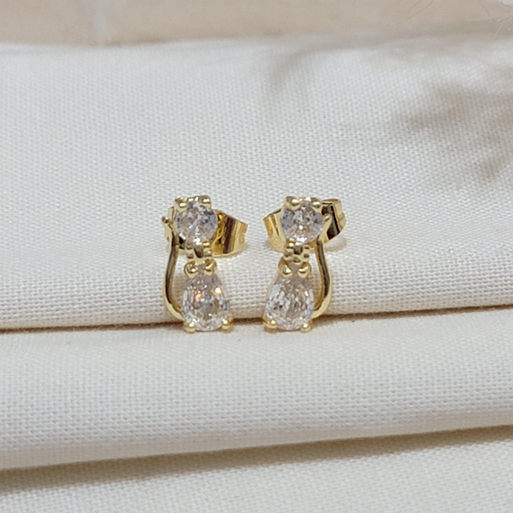 Dainty Cat earrings, Cat-ear, lover gift, Gift for Pet Lovers, Pet Studs, Minimalist Earrings, Motherly gifted, gifts for-her, wife gift
