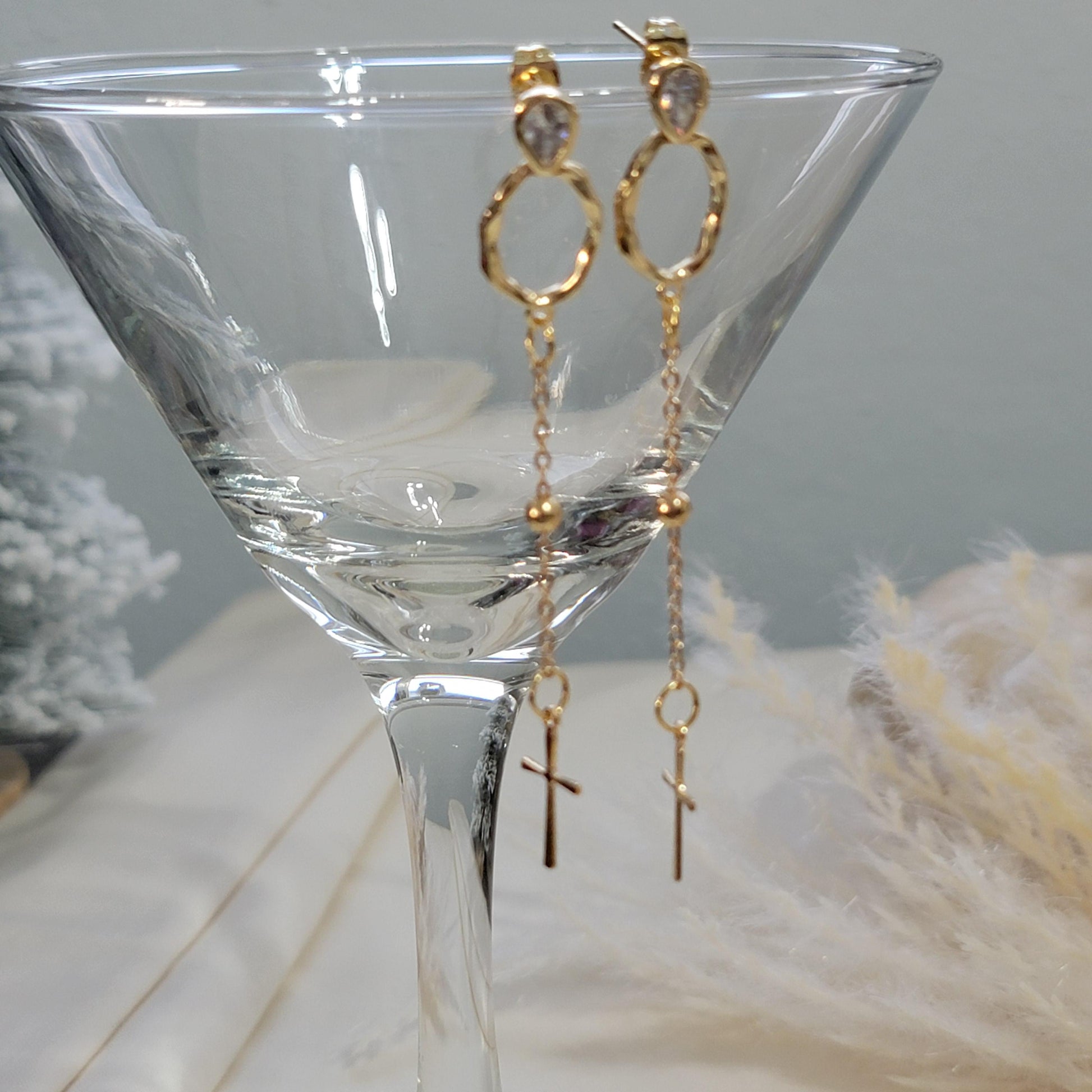 Cross Chain Earrings, Cross earrings gold, Earrings-chains,Minimalistic earrings,Gold chain earrings, Christmas mom gifte,Christmas-daughter