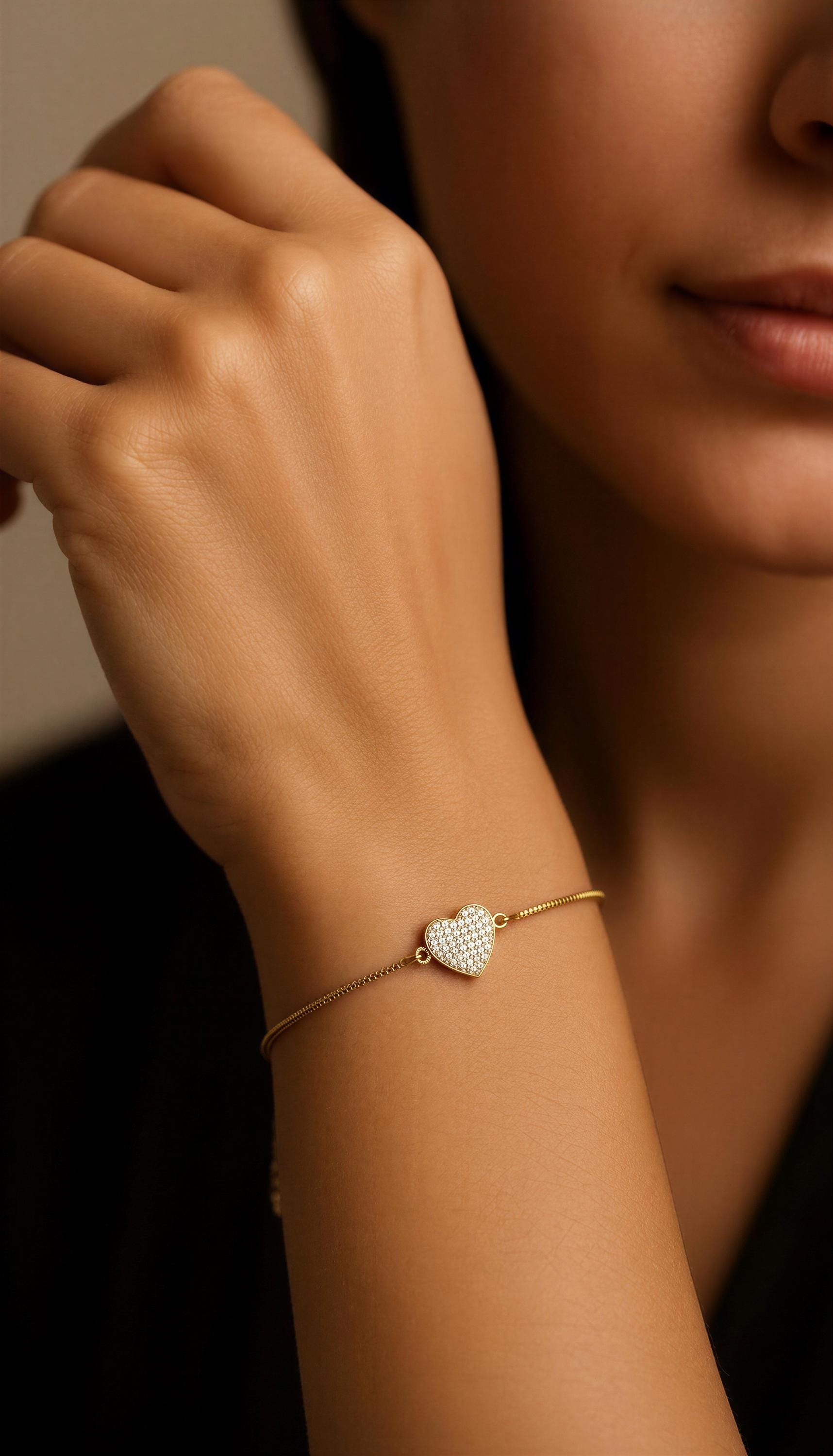 Dainty Heart Gold Bracelet, Heart Charm Bracelet, Tiny Heart Bracelet, Thin Gold Bracelets, Tiny heart Chain, Gifte-For-Women,For gifted mom