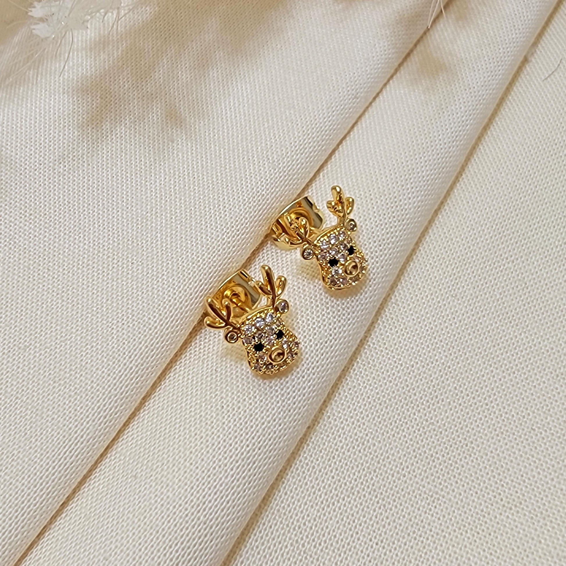 Deer Stud Earrings, Dainty earrings, Minimalists earrings, Earring tiny, Christmas earrings gift, Moms gifts christmas, Wife gift Christmas
