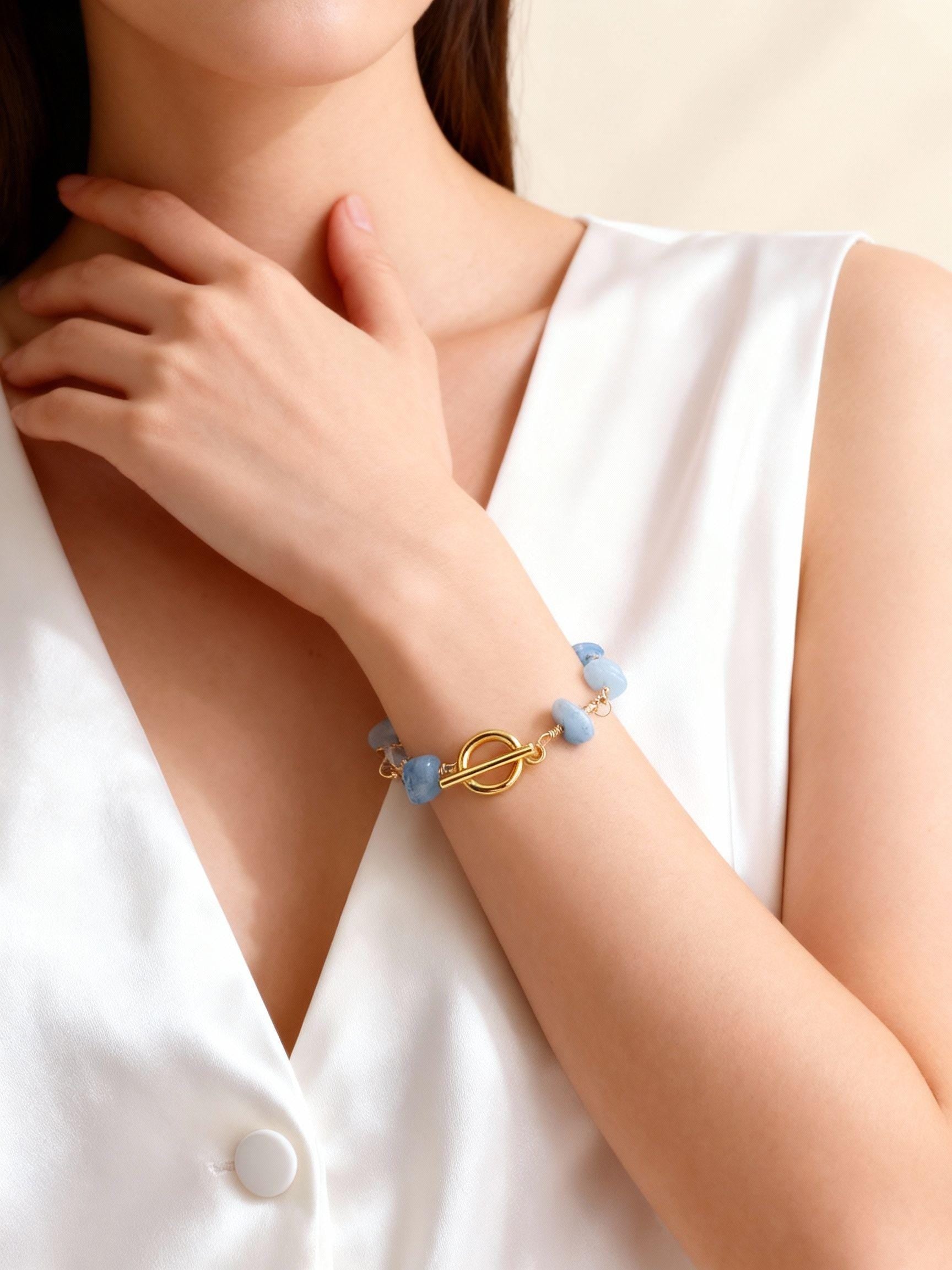 Dainty Raw Aquamarine Bracelet, March Birthstone Minimalist bracelet, Bracelet-gift, birthstone gifted, gifted grandmas,Bracelet birthstones