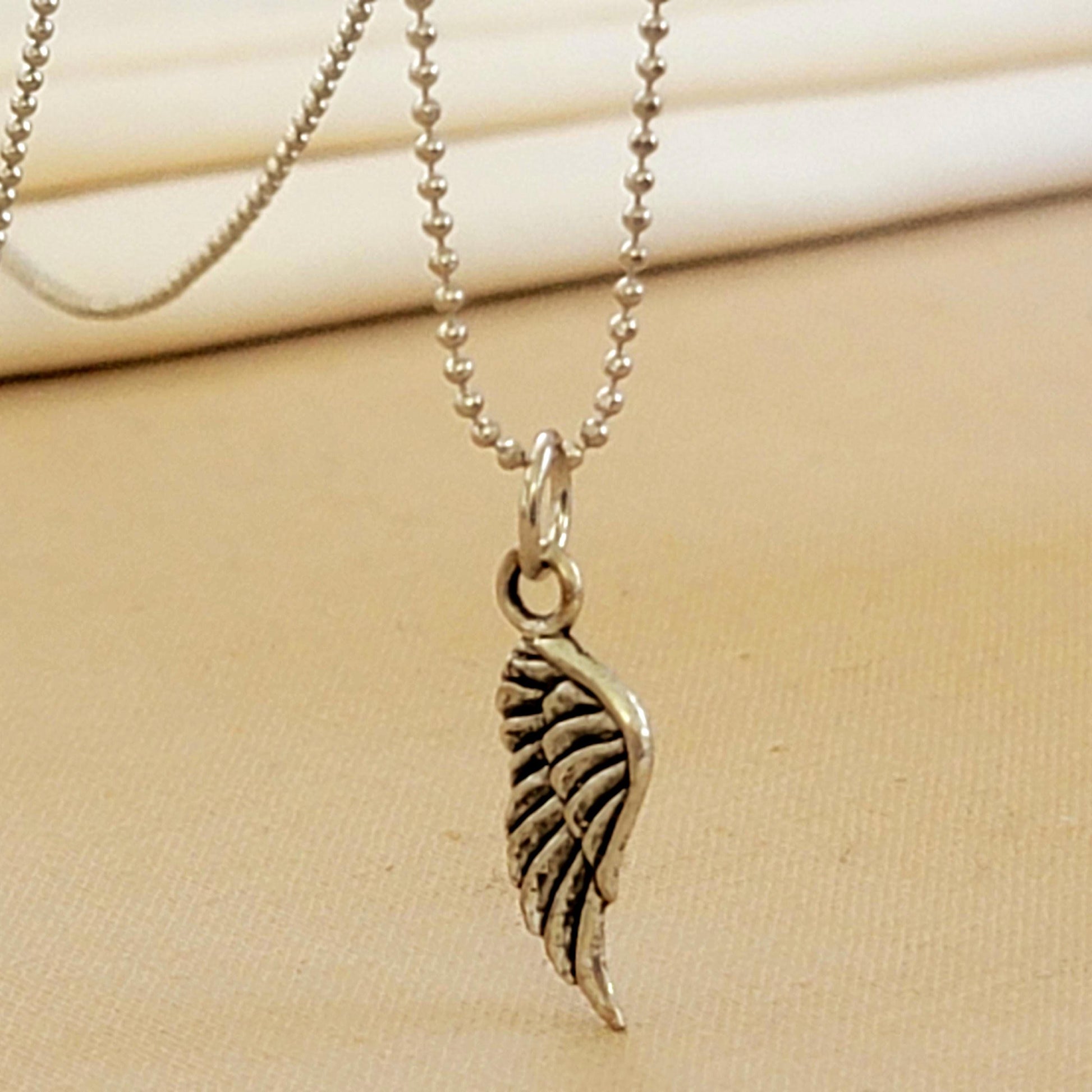 Angel Wing Necklace, Tiny Angel Wing Necklace, Minimalist Necklace, Thin chain necklaces, Dainty Minimaliste necklace, Gifts for-her wife