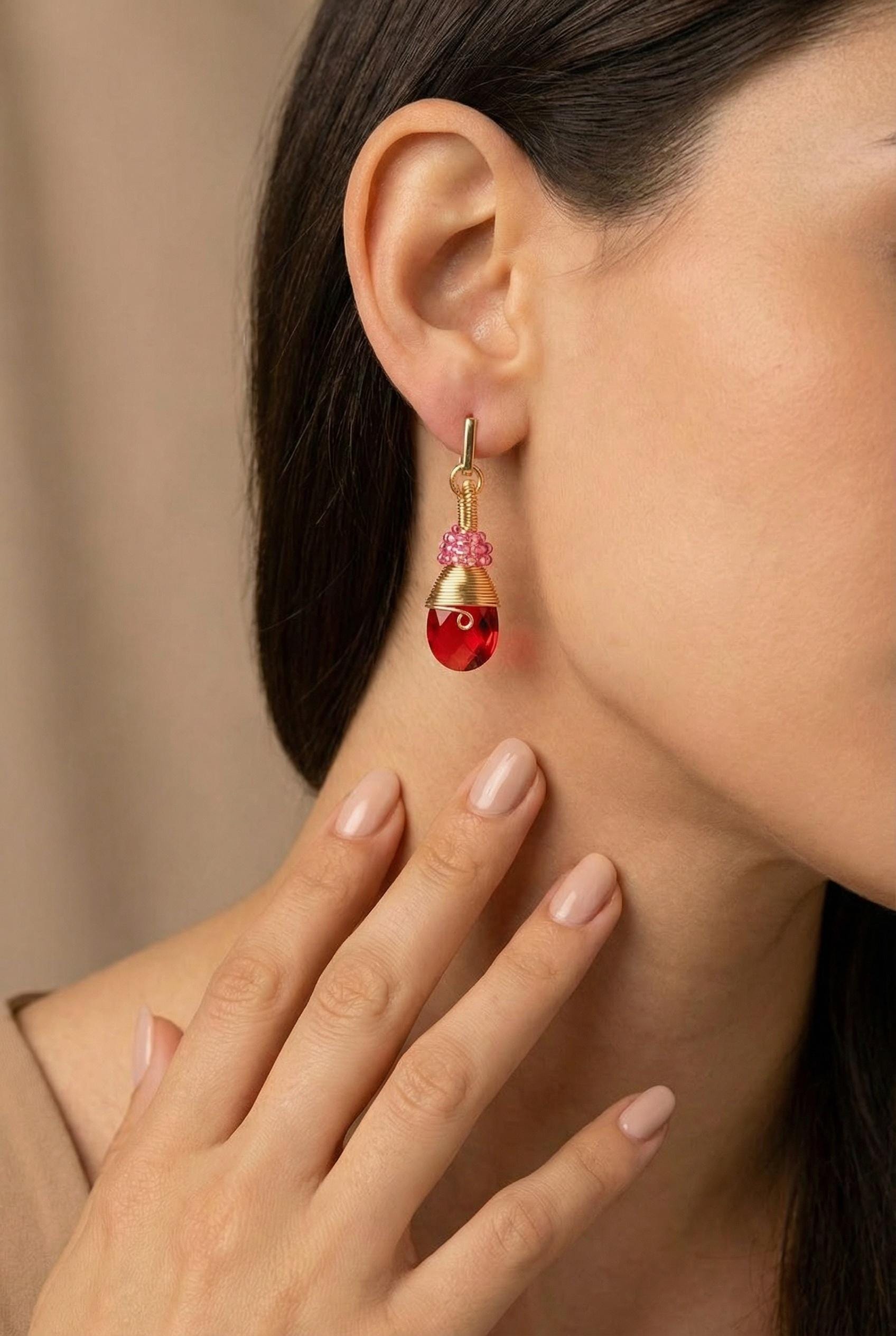 Dainty Teardrop earrings, Waterdrop earring, Dangling earrings, Minimaliste earrings, Huggie earrings, Crystal drops earrings, gifts for-her