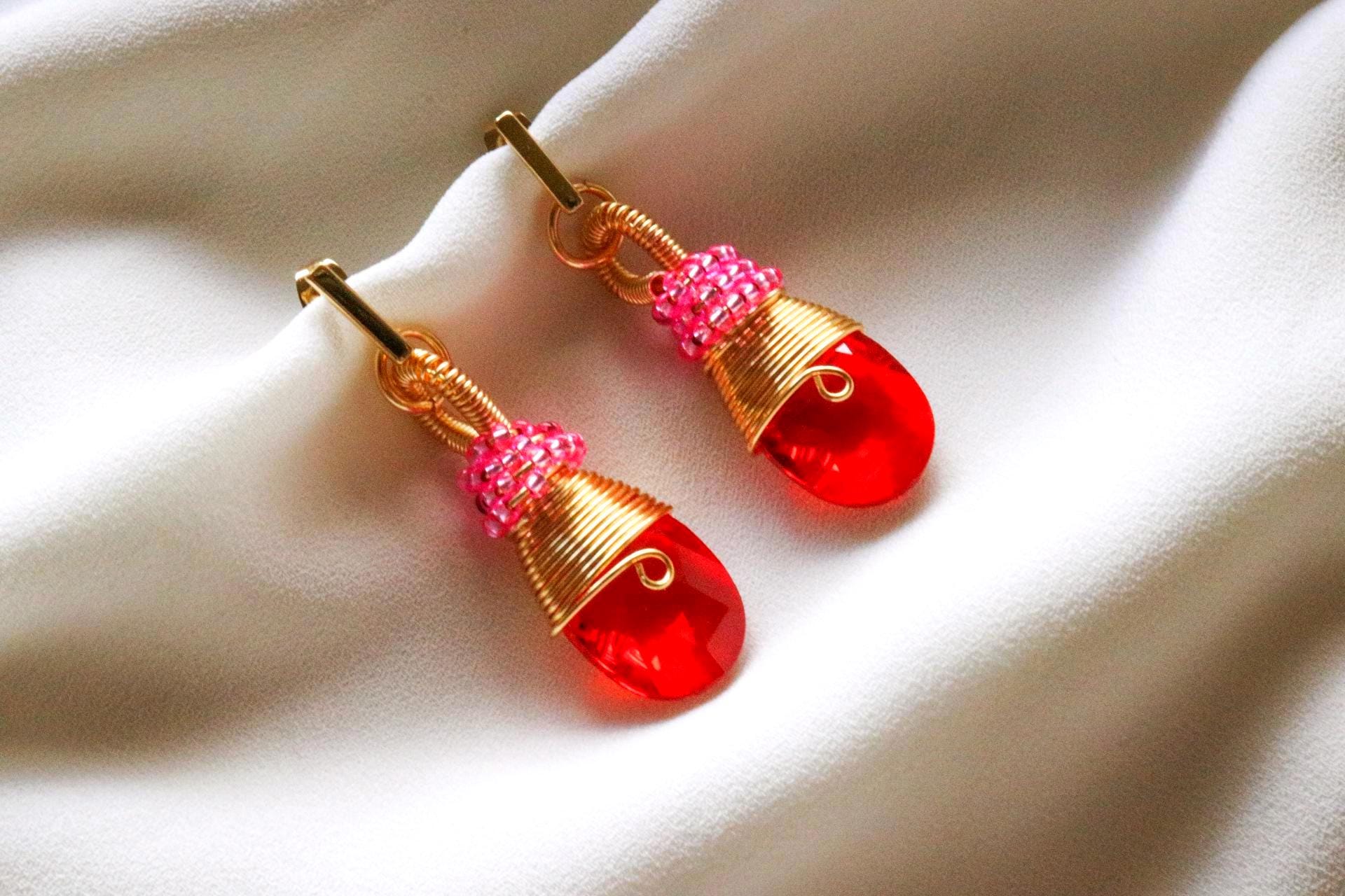 Dainty Teardrop earrings, Waterdrop earring, Dangling earrings, Minimaliste earrings, Huggie earrings, Crystal drops earrings, gifts for-her
