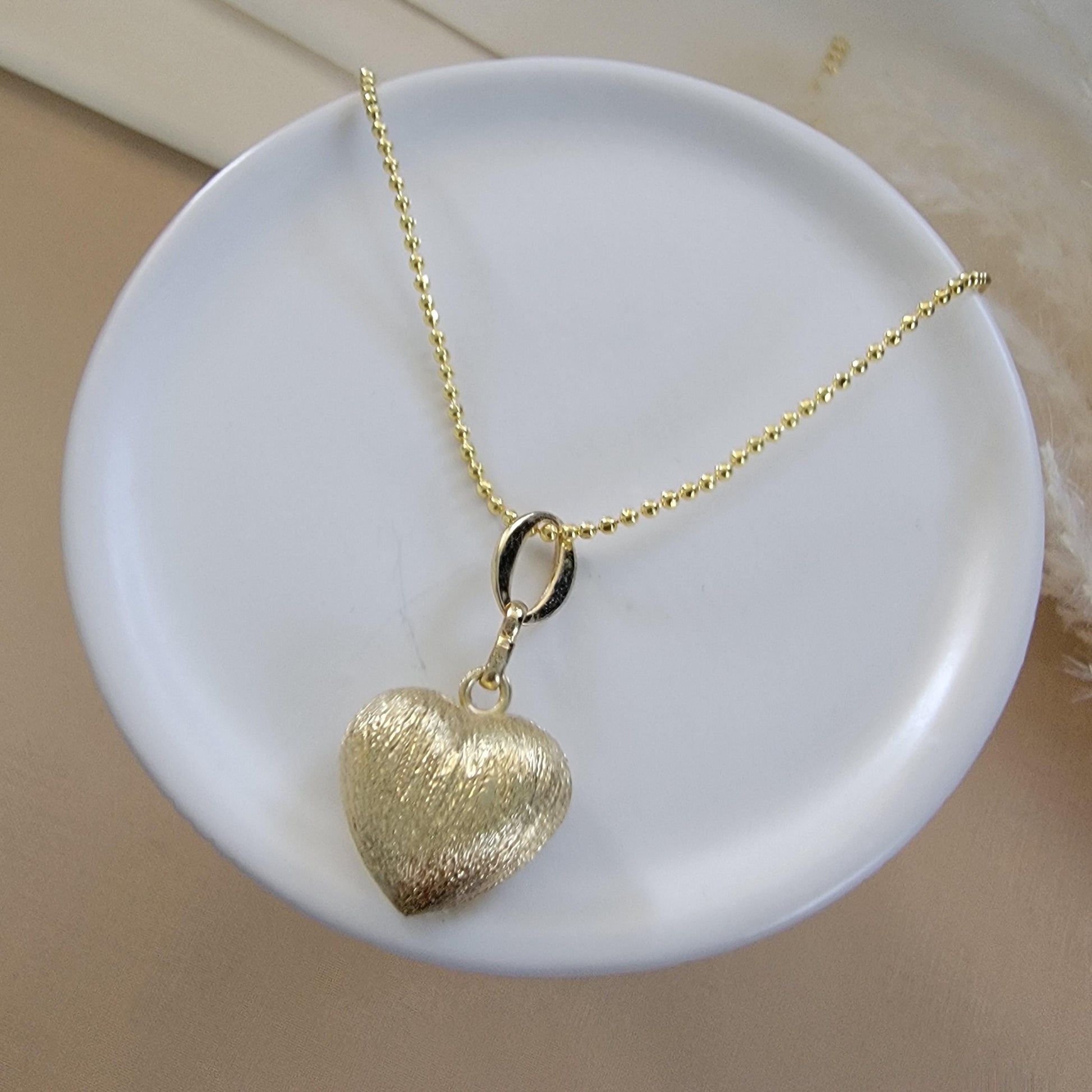 Gold Plated Heart Charm Necklace, Dainty Necklace, Minimalist necklace, Love Necklace, Charm Necklace, Gift for her, Everyday Necklace