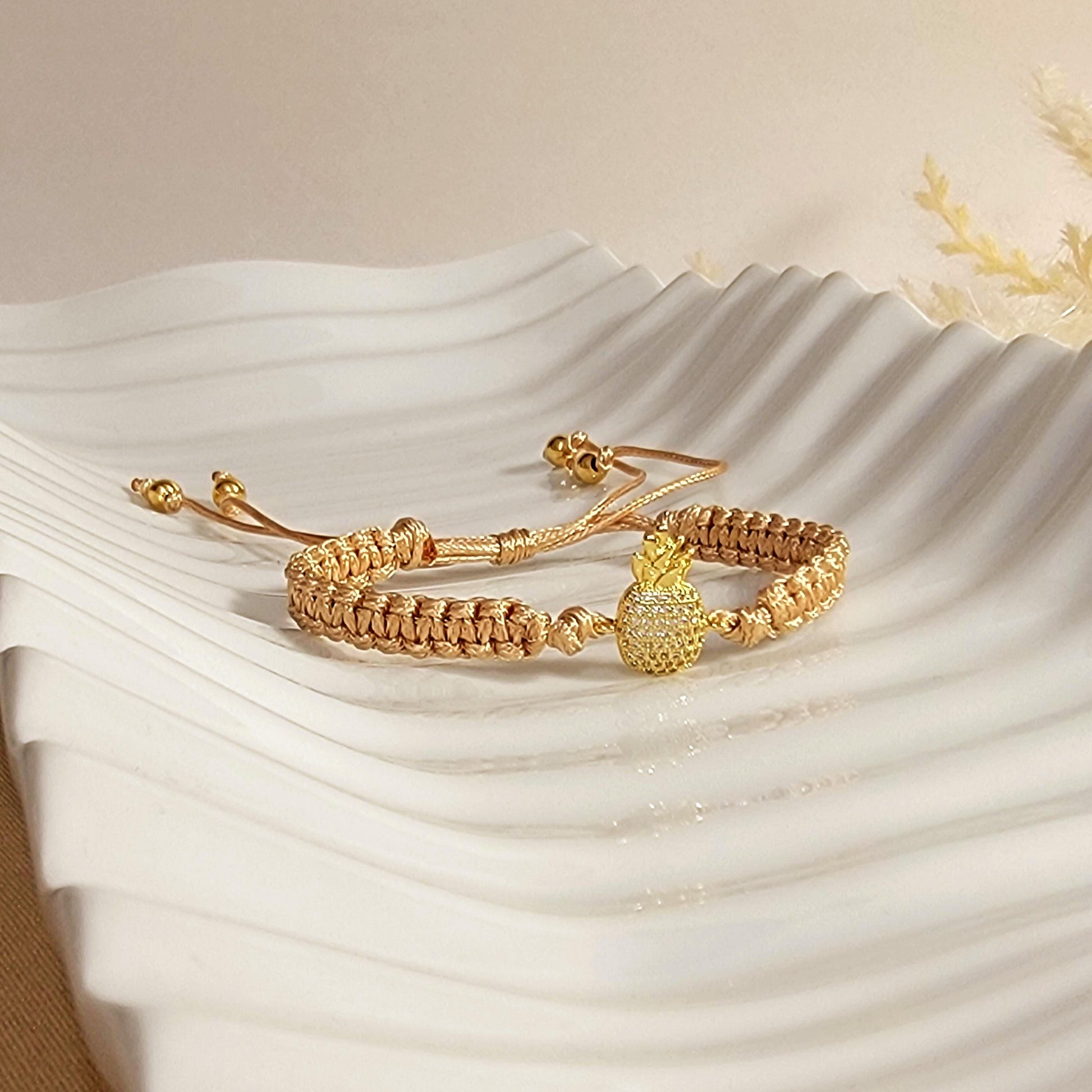 Pineapple bracelets, Dainty bracelete, Bracelets macrame, Summer Gift Bracelet, Bracelets For Moms, Gifts For-Her, Gifted for Wife