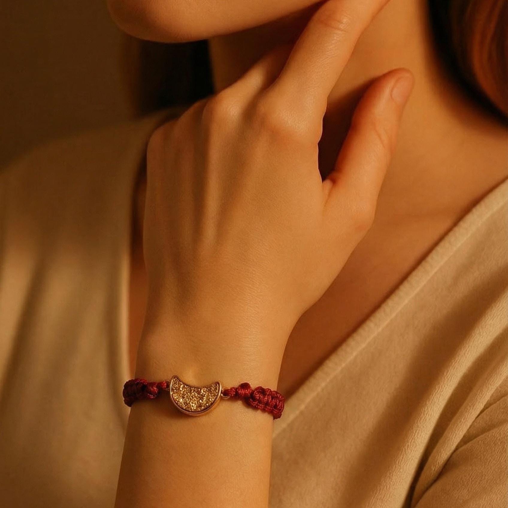 Dainty Moon Bracelet, Moon phase bracelet, Macrame Bracelet, String Bracelet, Femme Bracelet, Dainty Bracelets Her, Gift wife, Gifted-Mother