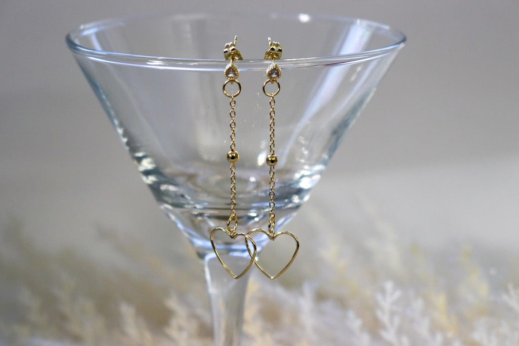 Dainty Earrings, Heart Thread earrings, Earrings-Chains, Minimalistic earring, Valentine Earrings Gifted, Minimalist Earring, gift for-her