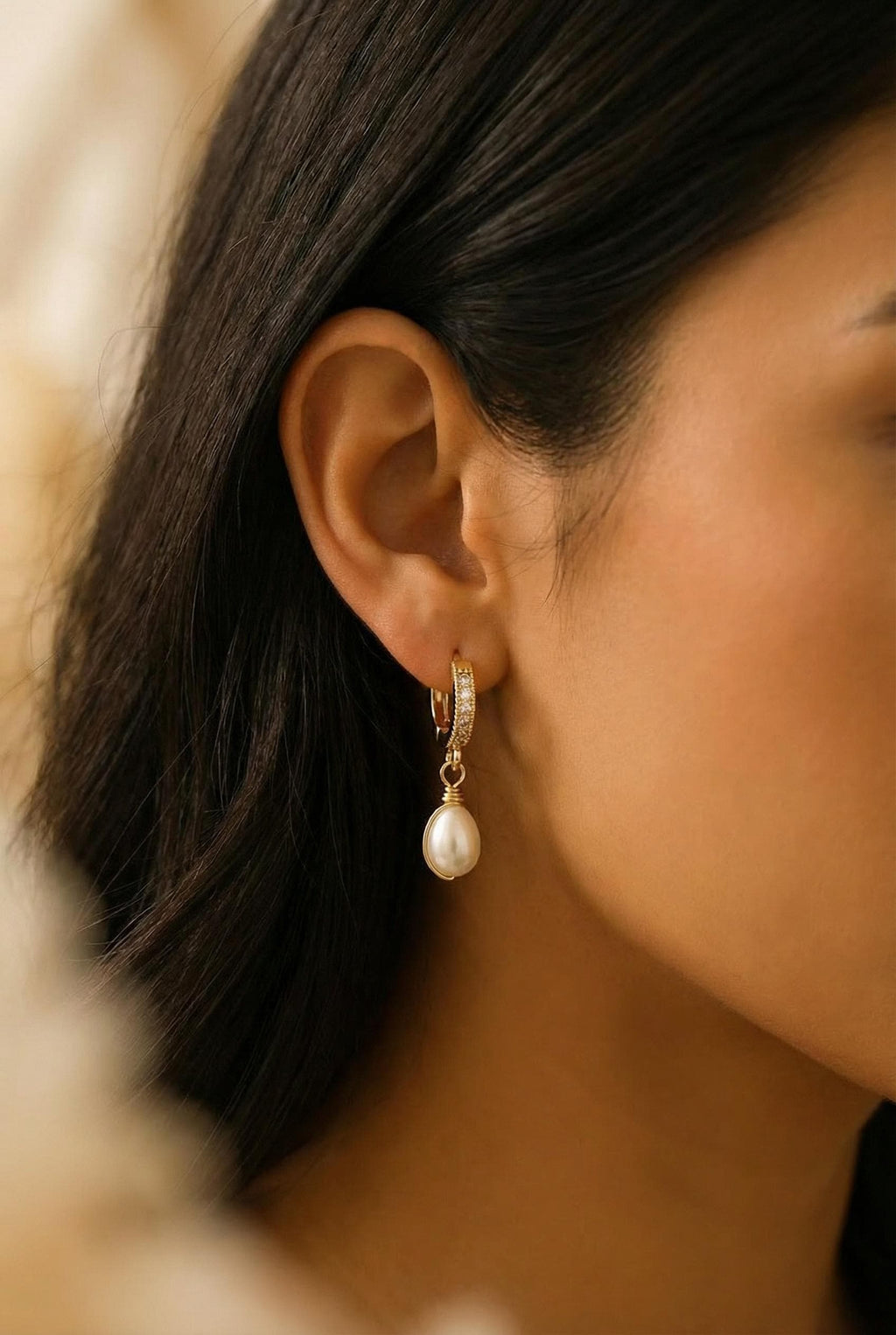 Pearl Earring Hoops, Dainty Hoop Earring, Earring Hoop Huggie, Minimalistic Earrings Hoop, Dainty earrings, Bridal Wedding-earrings Wedding