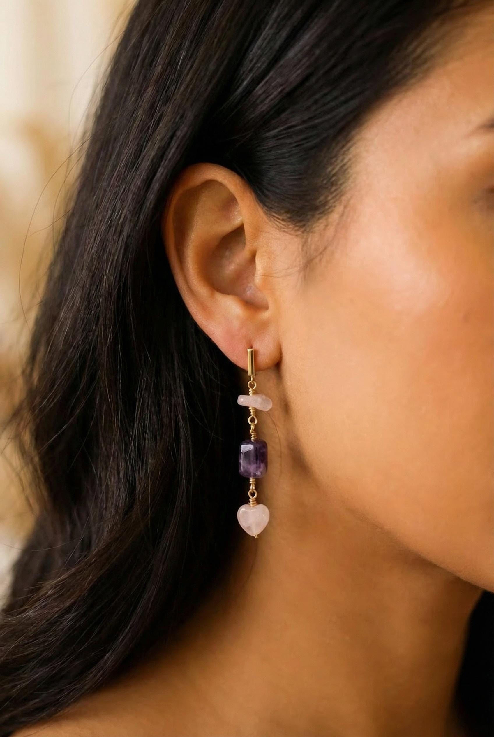 Dainty Amethyst drop and Raw Rose Quartz Earring, Amethyst February Birthstone, Dainty gold Earrings, Earring Minimalistic Huggie Hers Gift