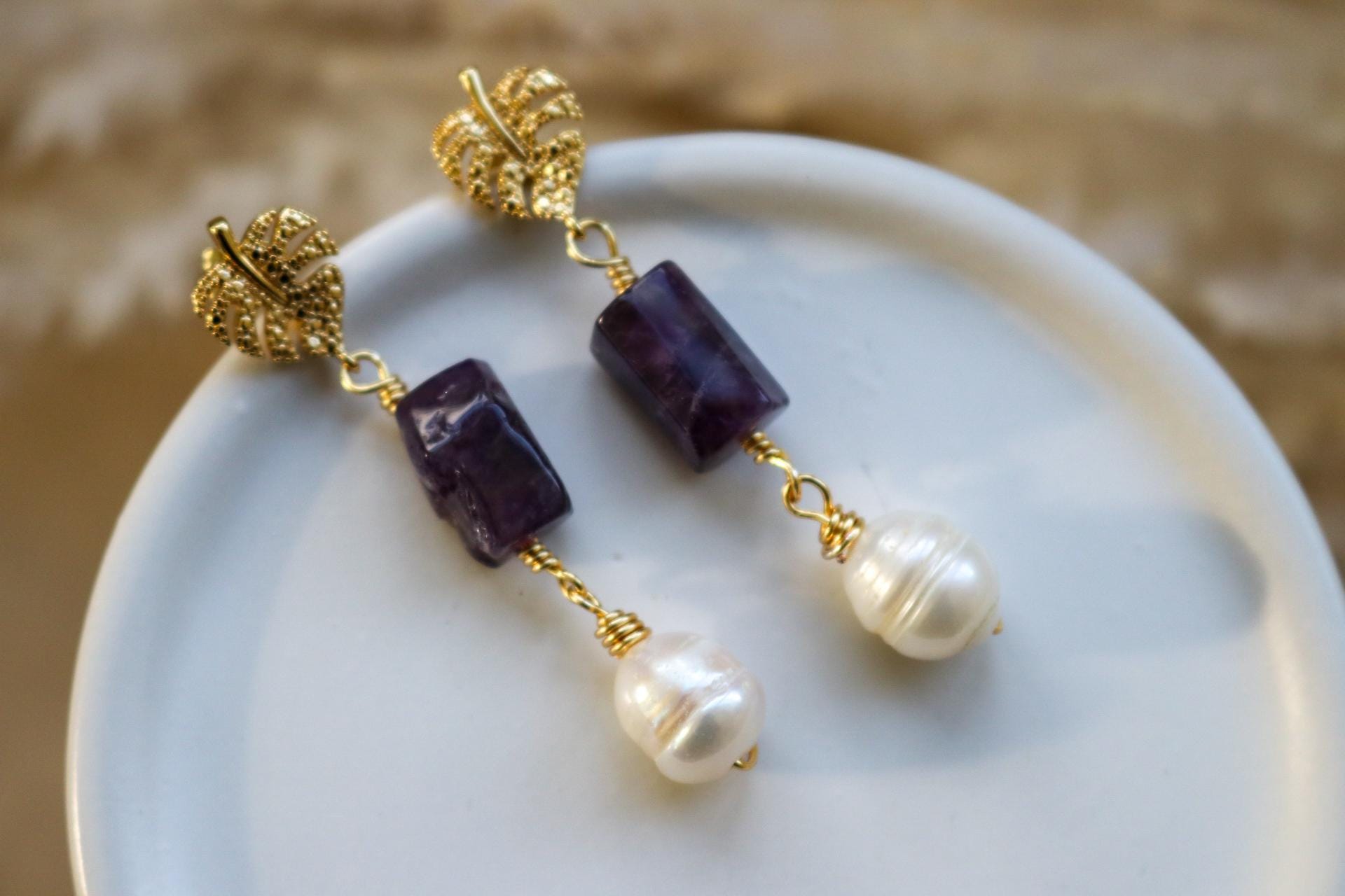Dainty Pearl drop earrings, Natural Freshwater Pearl Earring, Amethyst Earrings, Dainty gold earrings, Earring Minimalistic, Huggie Earrings