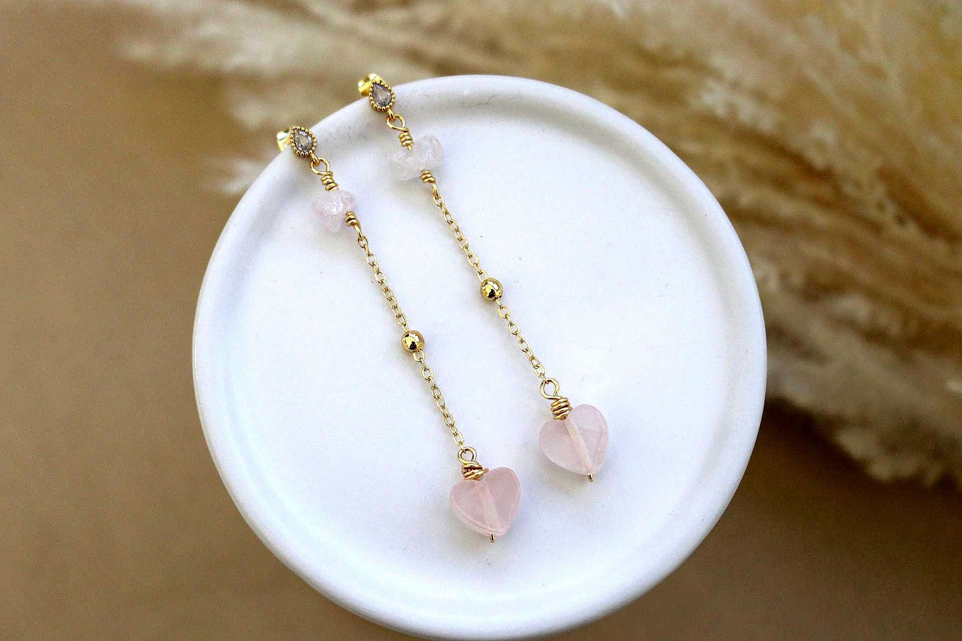Natural Rose Quartz Dangle Earrings, Minimaliste Earrings, Stacking Earrings, Dainty Earrings, Chain Earrings, Birthstone Huggies, Hers Gift