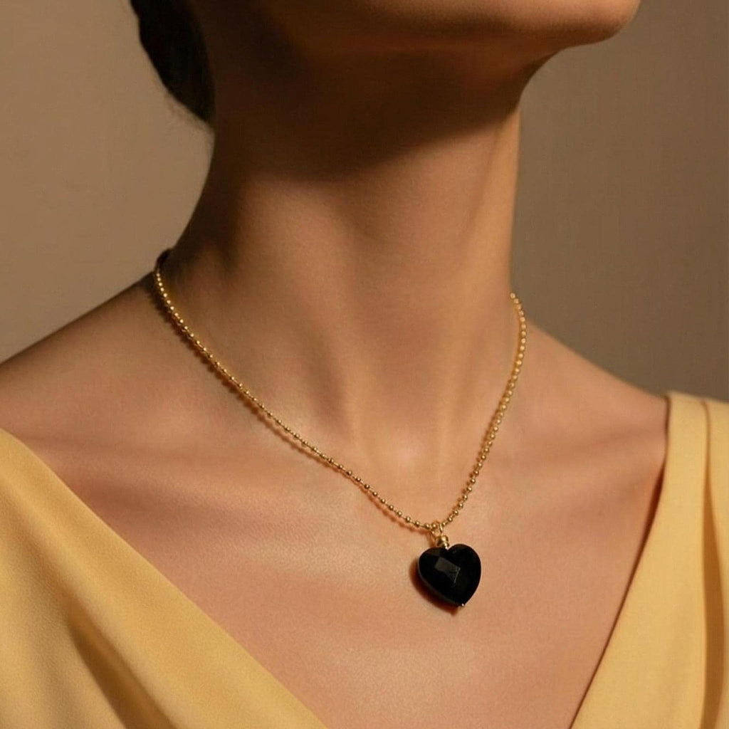 Black heart necklace, Thin Necklace, Thin Chain Necklaces, Dainty necklace, Small heart necklace, Layering Necklace, Minimaliste Necklace